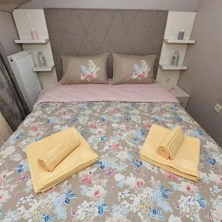 Color Homes Bomonti Апартаменты *